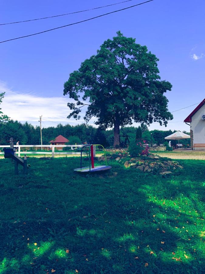 Готель Явір Агро Vyshnivtsi Kültér fotó